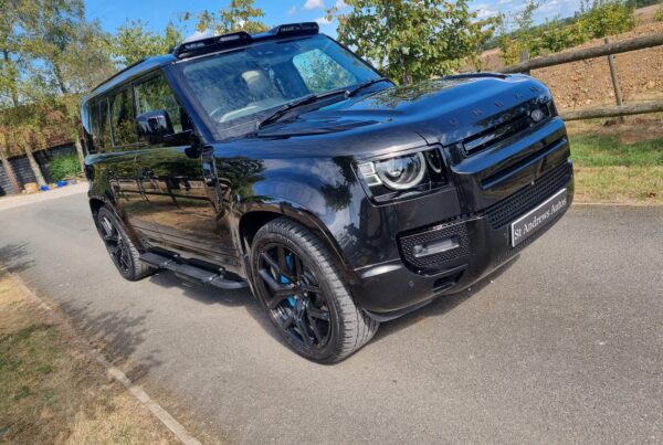 2022 LAND ROVER DEFENDER 3.0 D300 HSE 110 5dr Auto [7 Seat]